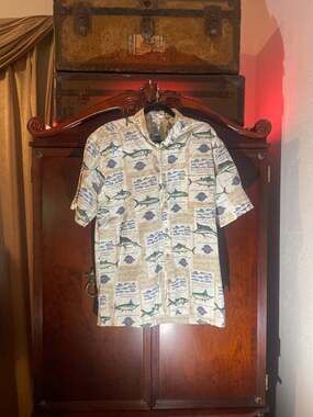 Vintage Bluewater Wear XL World Record Angling Club Fish Print Hawaiian Shirt
